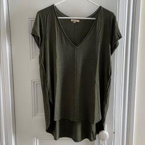 Moss green Bordeaux cap sleeve tee